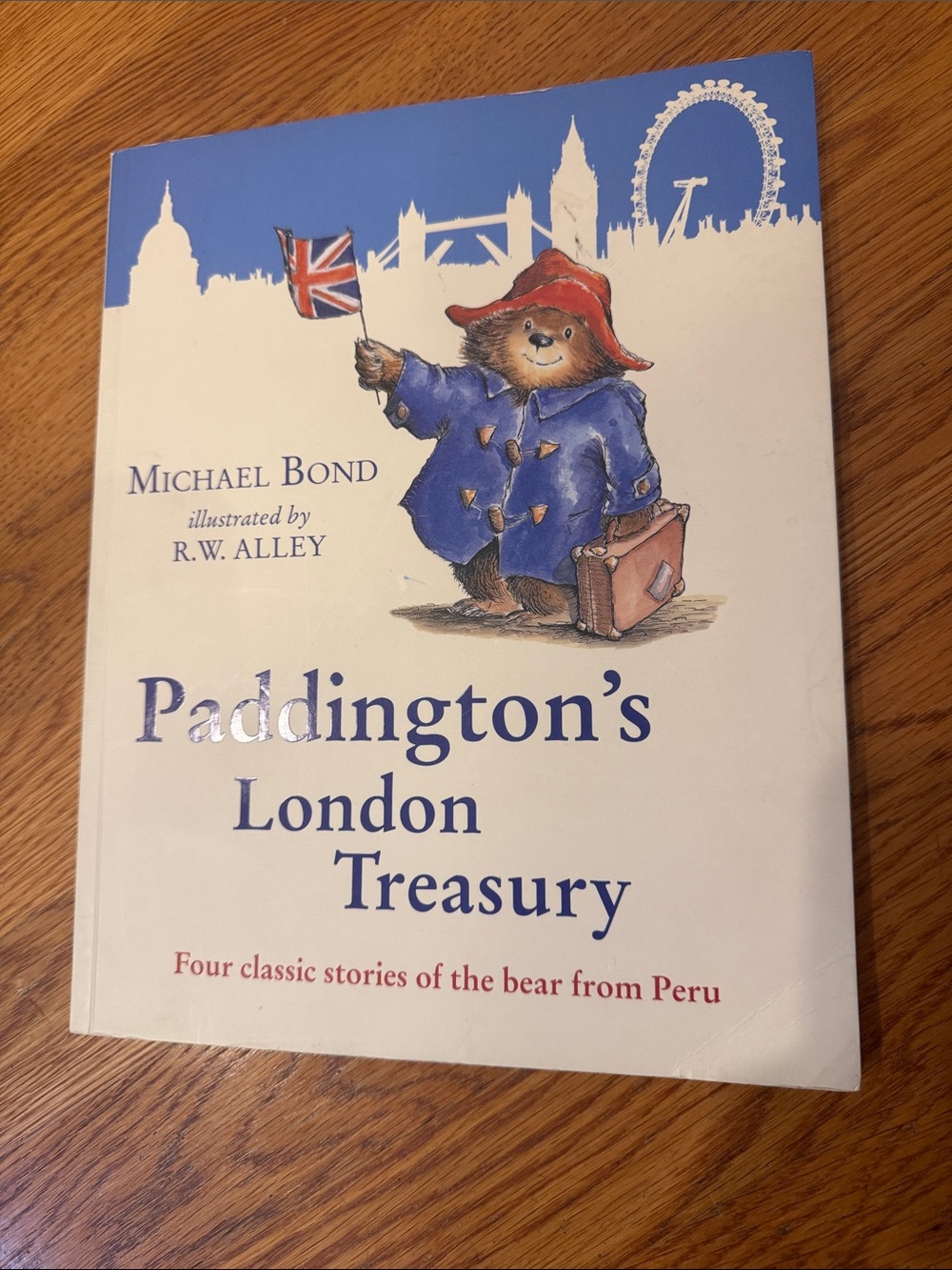 Paddington's London Treasury - by Michael Bond